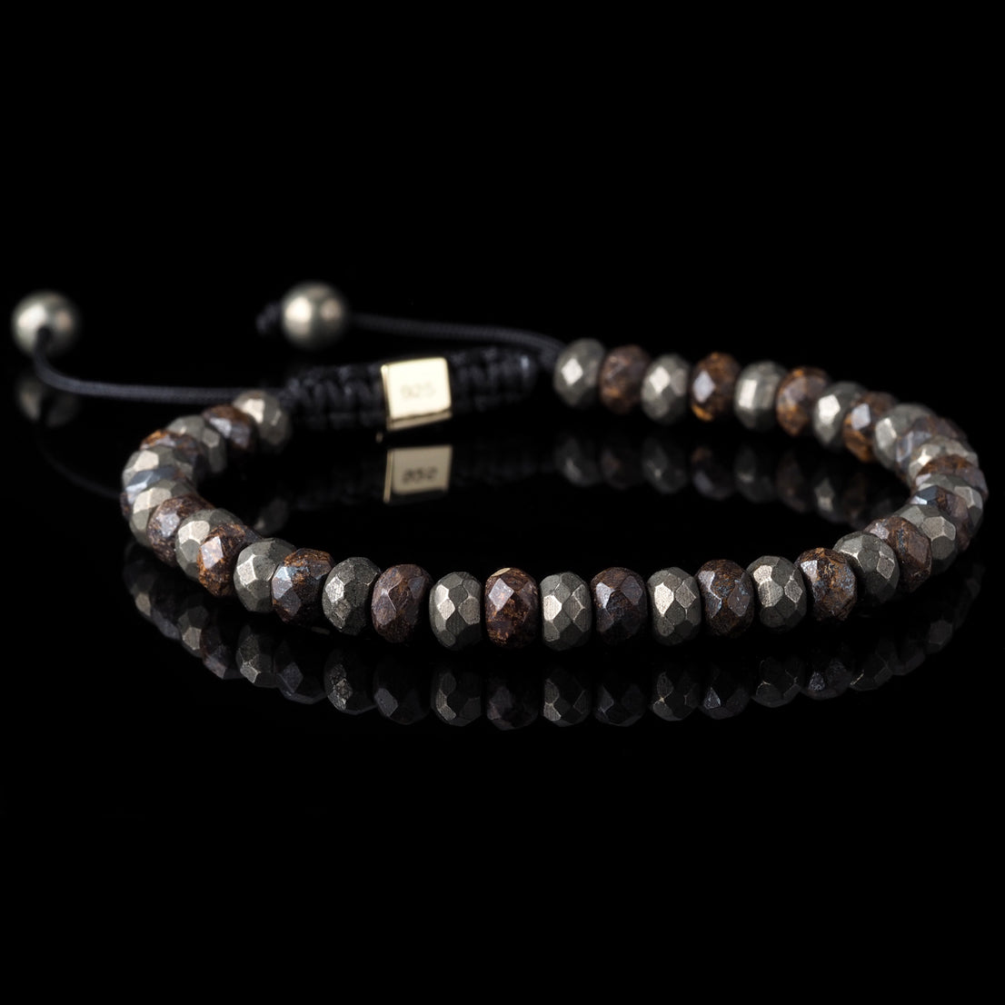 Facettiertes Bronzit + Pyrit Makramee Armband